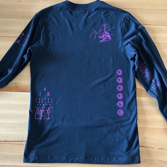 Michael Jordan “The Joy of Six” Long Sleeve Shirt - Picture 6 of 10